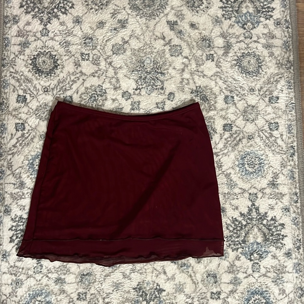 COPY - XS Burgundy edikted mini skirt